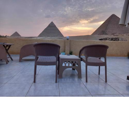 Tamara Pyramids Inn