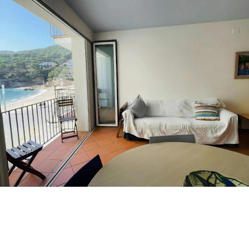 Tamariu Beach 1 · Your getaway home on the beach