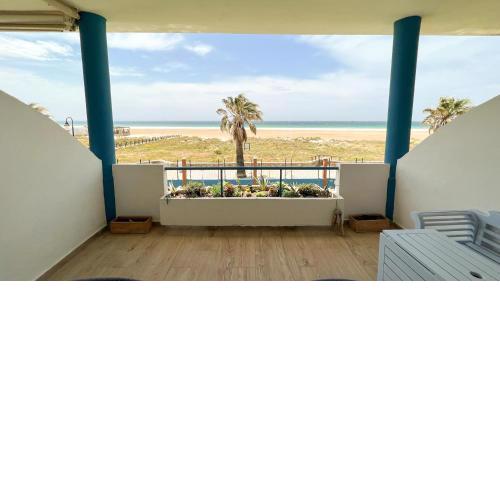 Tarifa Cozy House - Beachfront, Stylish Deco