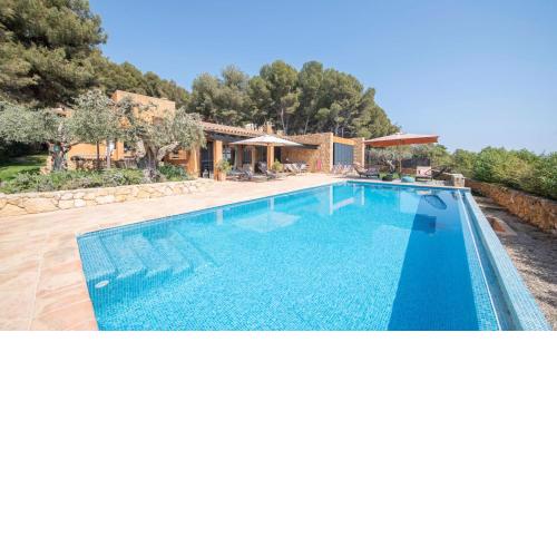 TarracoHomes, TH112 Sunrise Villa con Piscina Privada y Vistas al Mar