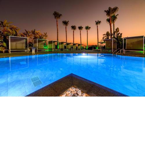 Tasia Maris Sands (Adults Only)