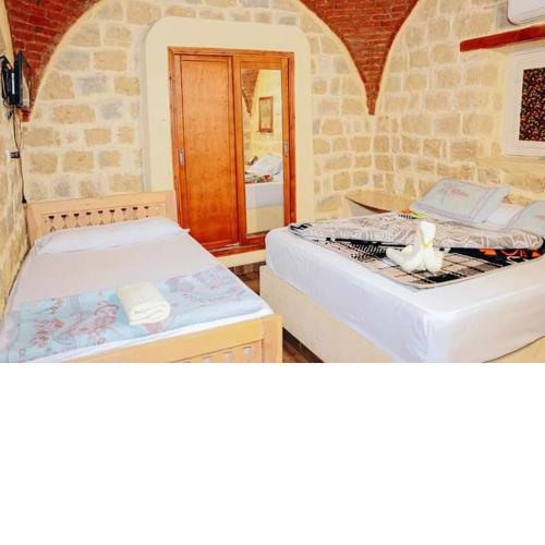 Tebtunis Hotel