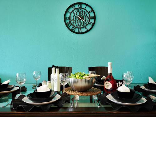 Tedy's Townhouse-Margarita Gardens