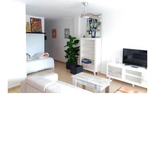 Teleworking Panoramablick Neuwertig Grosse Wohnung