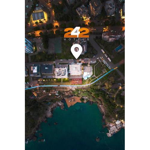 Tema 242 Hotel
