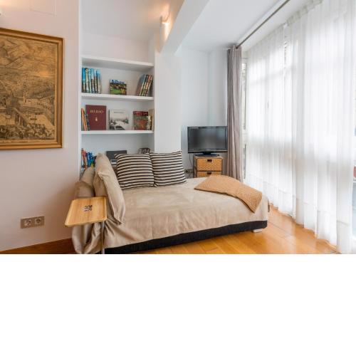 Tenderia apartment by People Rentals