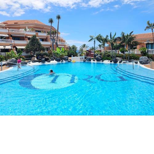 TENERIFE HOLIDAYS DELUXE, Royal Garden, Las Americas