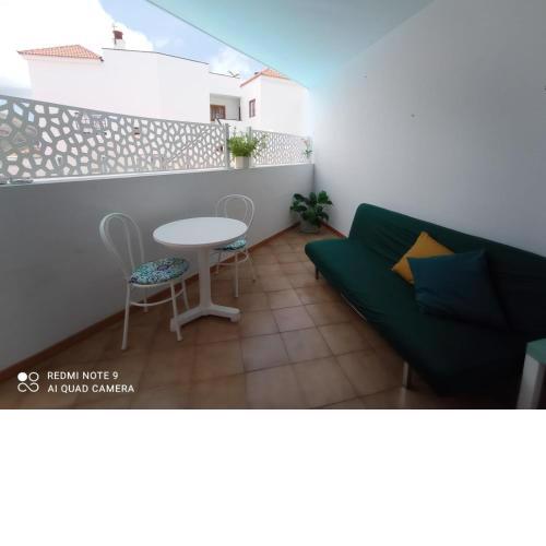 Tenerife Sweet Home Cheap and Clean Pool Beach WiFi Quite