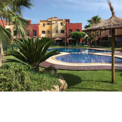Terrace house near the beach and Denia
