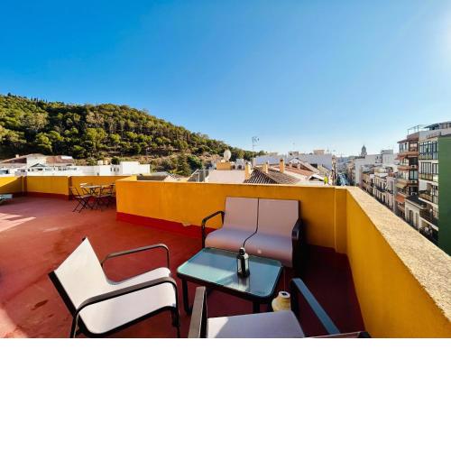 Terrace Relax Apartment. City & Beach
