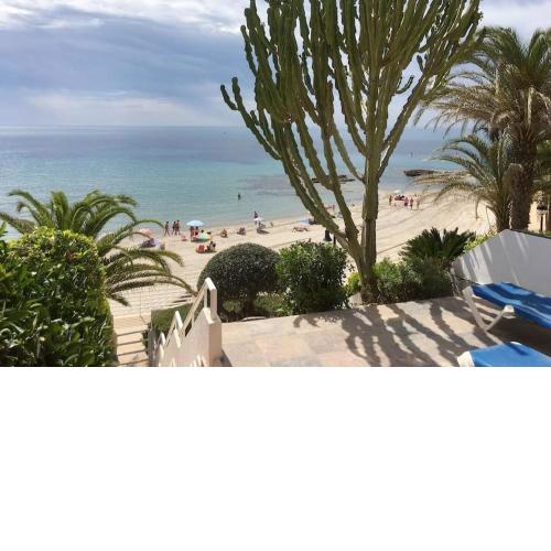 Terraced house by the beach