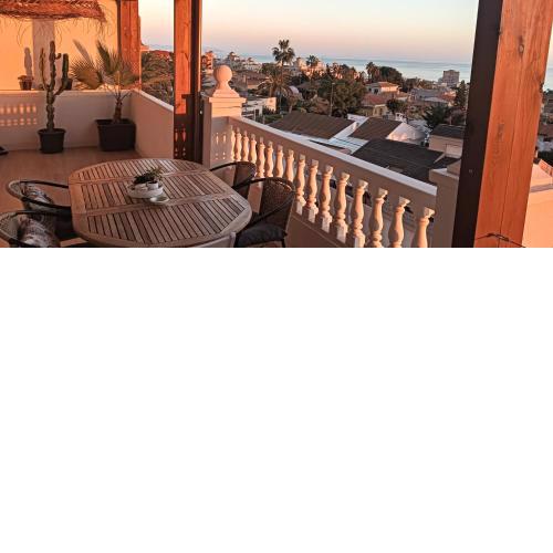 TERRAZA AL MAR