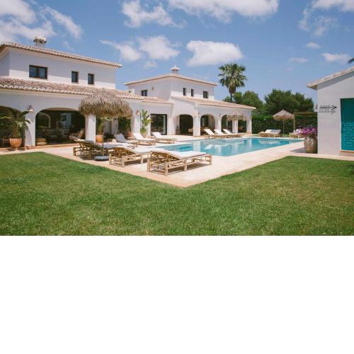 The Adelante House