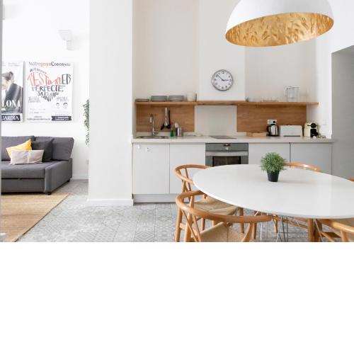 The Barcelona Centric APT by Maison Piñata