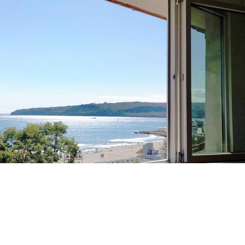 The Bay View - Your Room