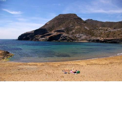 The Beach Apartment - Sea views