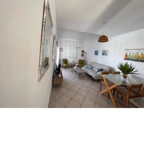 The Best prime location lovely 1 bedroom apartment