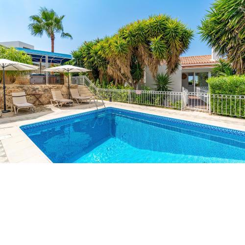 The Bridge Villa by Ezoria Villas