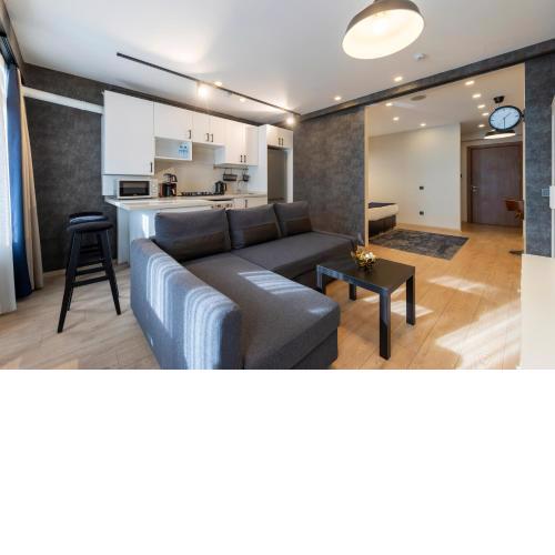 The Business Class Suit Karakoy