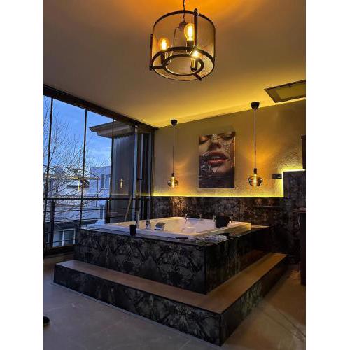 The Casa Alegra Luxury Villa