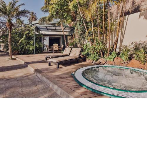 The Circular Villa - jacuzzi, hiking & vineyards