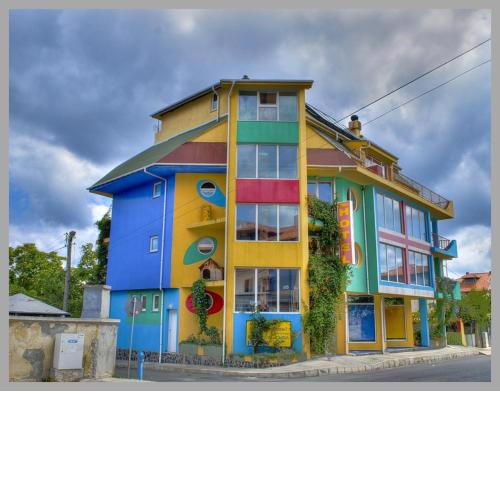The Colourful Mansion Hotel