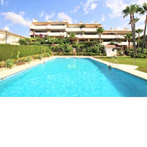 The Golden House, Calahonda Golf