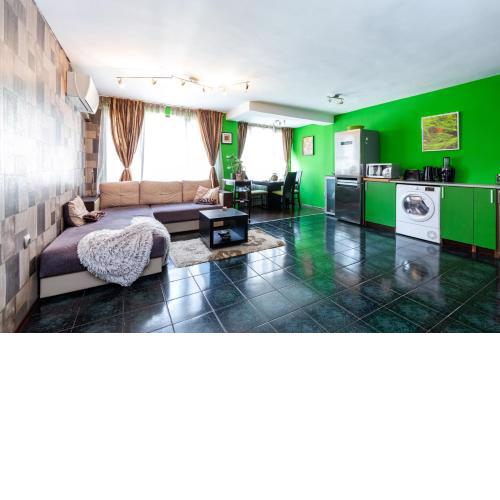 The Green Apartment - free parking
