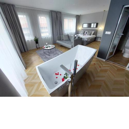 Студио с вана и гледка в "The House" с Термална зона