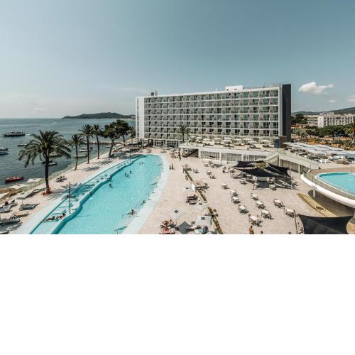 The Ibiza Twiins - 4* Sup