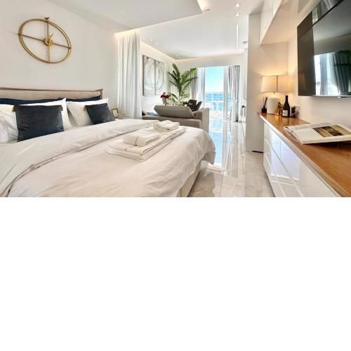 THE OCEAN - Luxury Apartment at the Harbor