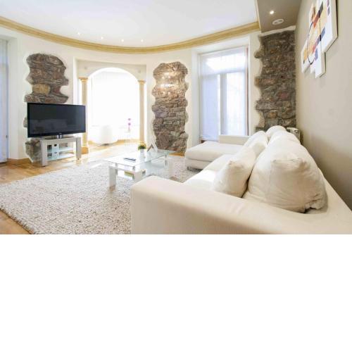 The Rentals Collection | Camelot
