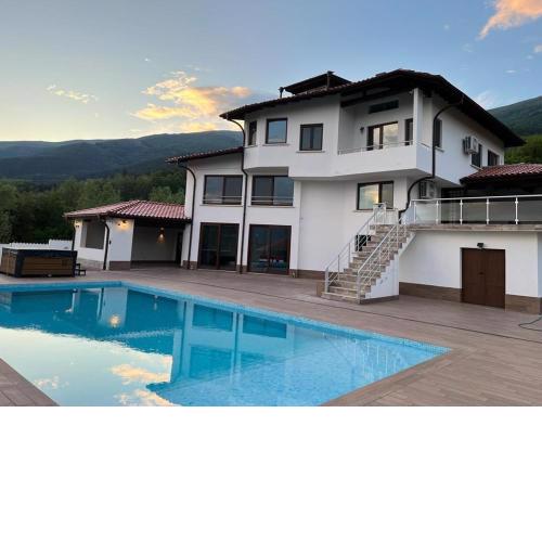 The Rising Sun Villa