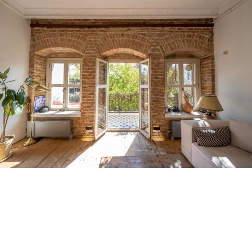 The Riviera Loft : Lovely 1BR w/ Stunning Terrace