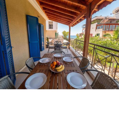 The Salnik Beach Apartment