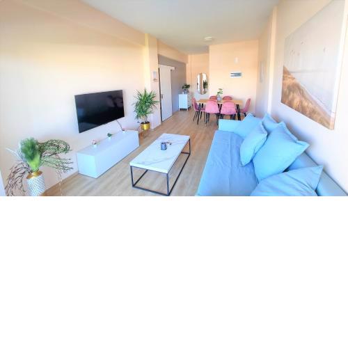 The Urban Oasis - Comfort 2br near the City Center, 200Mbit Internet and Smart TV