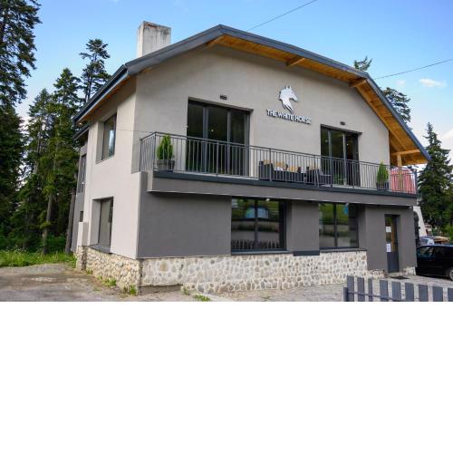 The White Horse Apartments