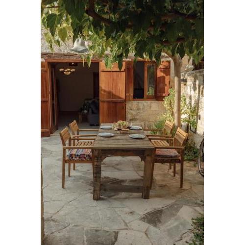 The Yard Traditional Residence