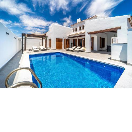 Three Bedroom Luxury Villa El Valle Golf Resort