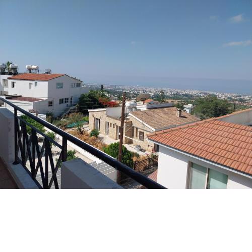 THREE BEDROOMS APT AT MESA CHORIO