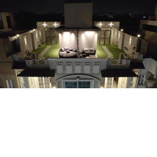 Three Rooms Rooftop Apartment in 6 October, Cairo