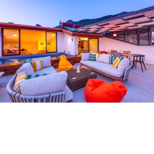 TIKI Apartment