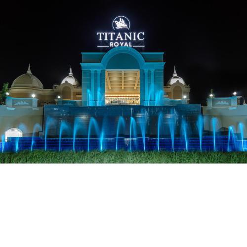 Titanic Royal-Families and Couples only