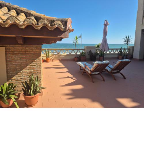 TOP APARTMENT! Frente al mar y gran terraza