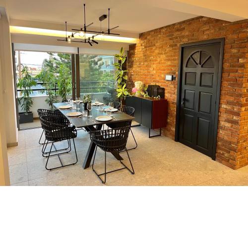 Top Artistic Luxury Apartment