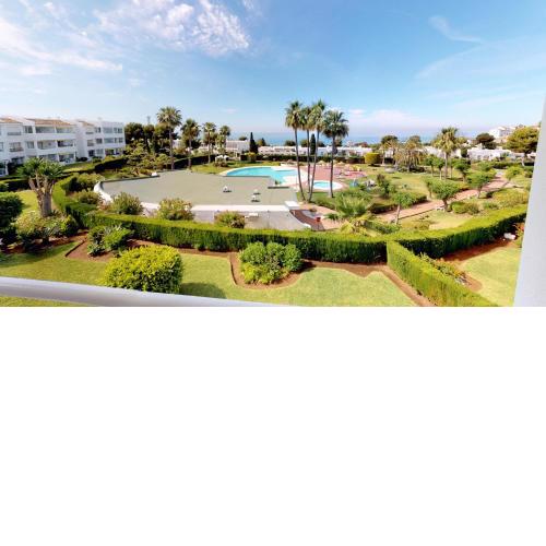 Top Floor Apartment - Amazing Sea View