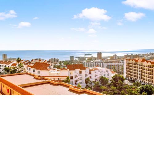 TOP FLOOR, Sea View, Huge Terrace, Heated Pool, Garage