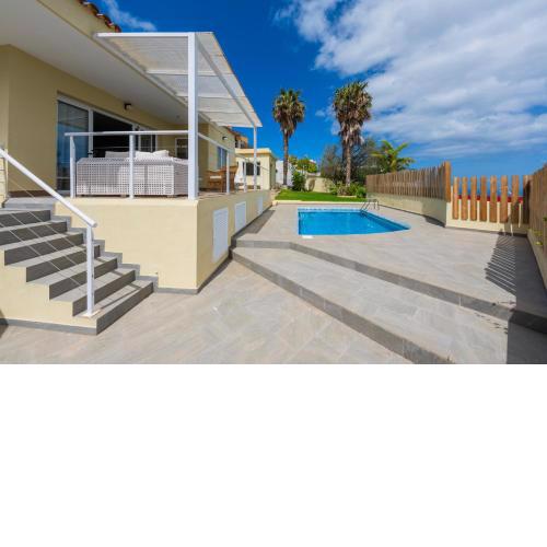 Top Luxury Villa to the Ocean