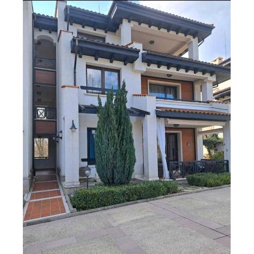Top Oasis Park Lozenets apartment
