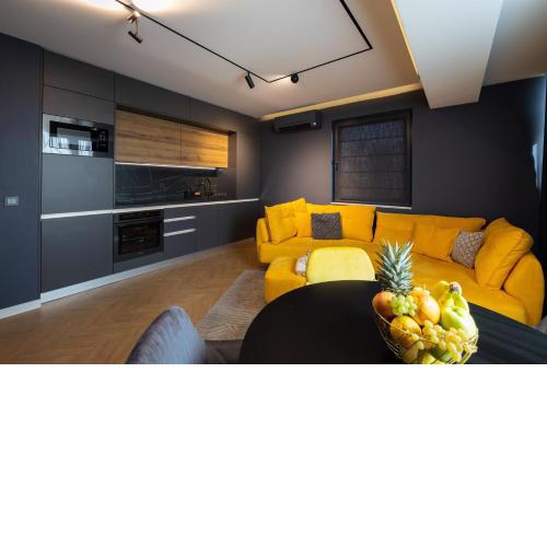 TOPAZ Beachfront Apartment